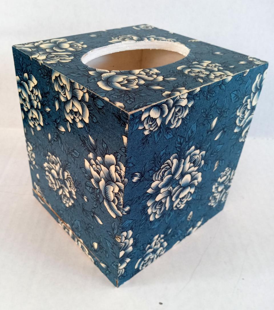 Decoupage Wood Tissue Box Cover With Bottom Italian Decorative Paper Carta Varese Blue Roses