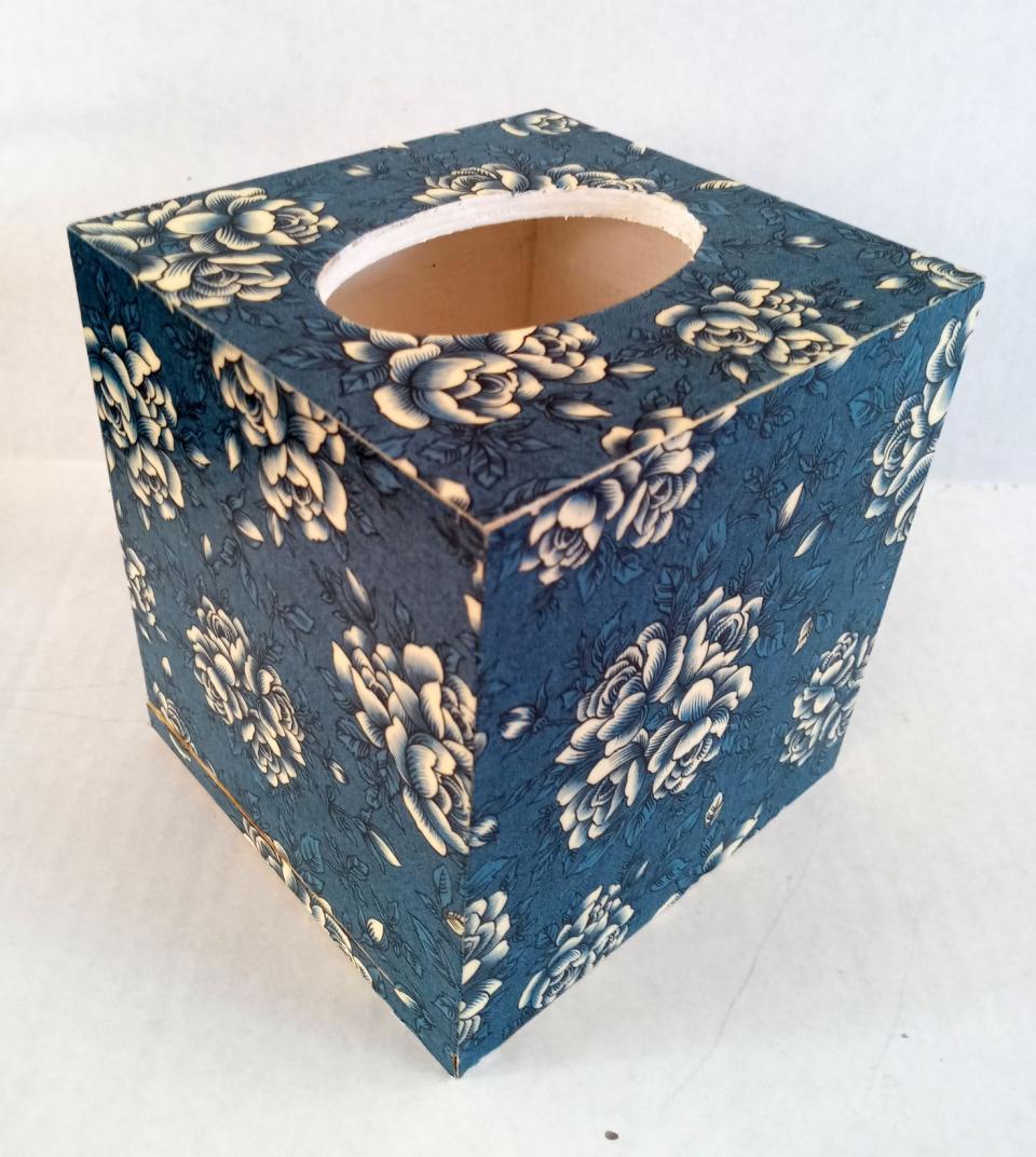 Decoupage Wood Tissue Box Cover With Bottom Italian Decorative Paper Carta Varese Blue Roses